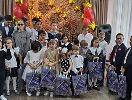 Хакасская региональная организация ВОС провела реабилитационное мероприятие для детей с нарушениями зрения «Минуты славы»