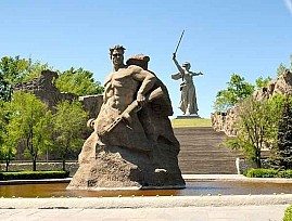 Экскурсионная группа членов Пензенской региональной организации ВОС посетила памятные места города-героя Волгограда