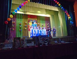 Незрячие артисты Самарской РО ВОС исполнили песни военных лет на фестивале художественной самодеятельности «Салют победы»