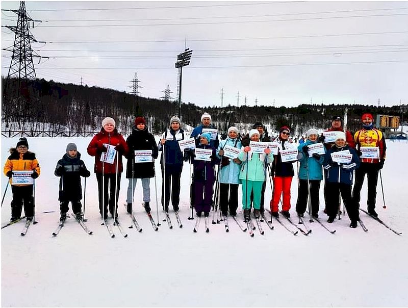 Общее фото участников лыжных выходных
