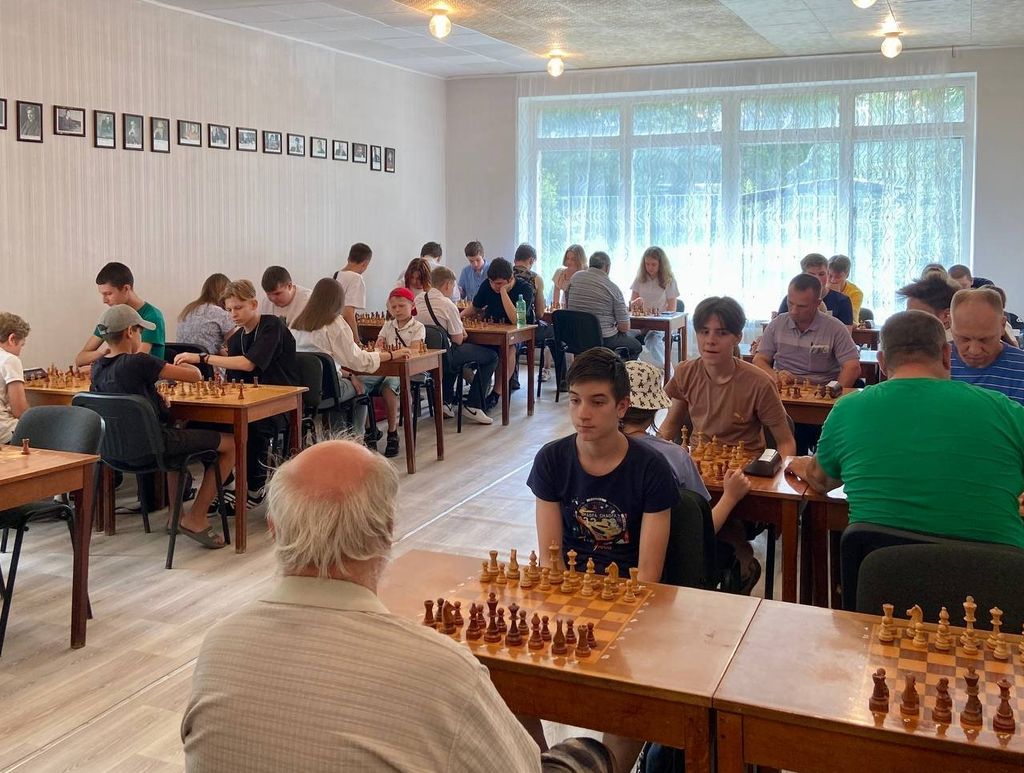 Члены Луганской РО ВОС принимают участие в турнире по шахматам