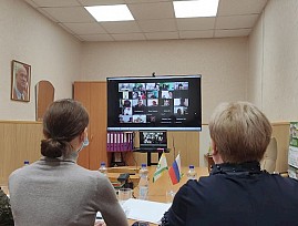 В Свердловской региональной организации ВОС состоялся информационный семинар по вопросам ТСР и обеспечения инвалидов по зрению путёвками на санаторно-курортное лечение