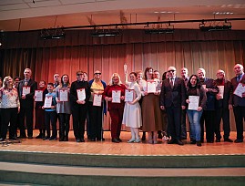Президент ВОС В. В. Сипкин поздравил финалистов одиннадцатого Всероссийского турнира самодеятельных поэтов ВОС
