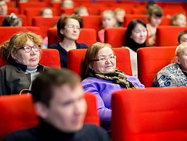 Инвалиды по зрению Чувашской региональной организации ВОС посетили некоммерческий кинопоказ фильма с тифлокомментарием