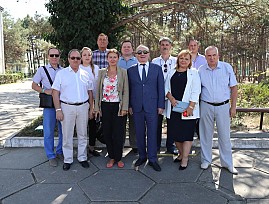 Президент ВОС В. В. Сипкин посетил реабилитационный культурно-спортивный образовательный фестиваль «Крымская осень – 2023»