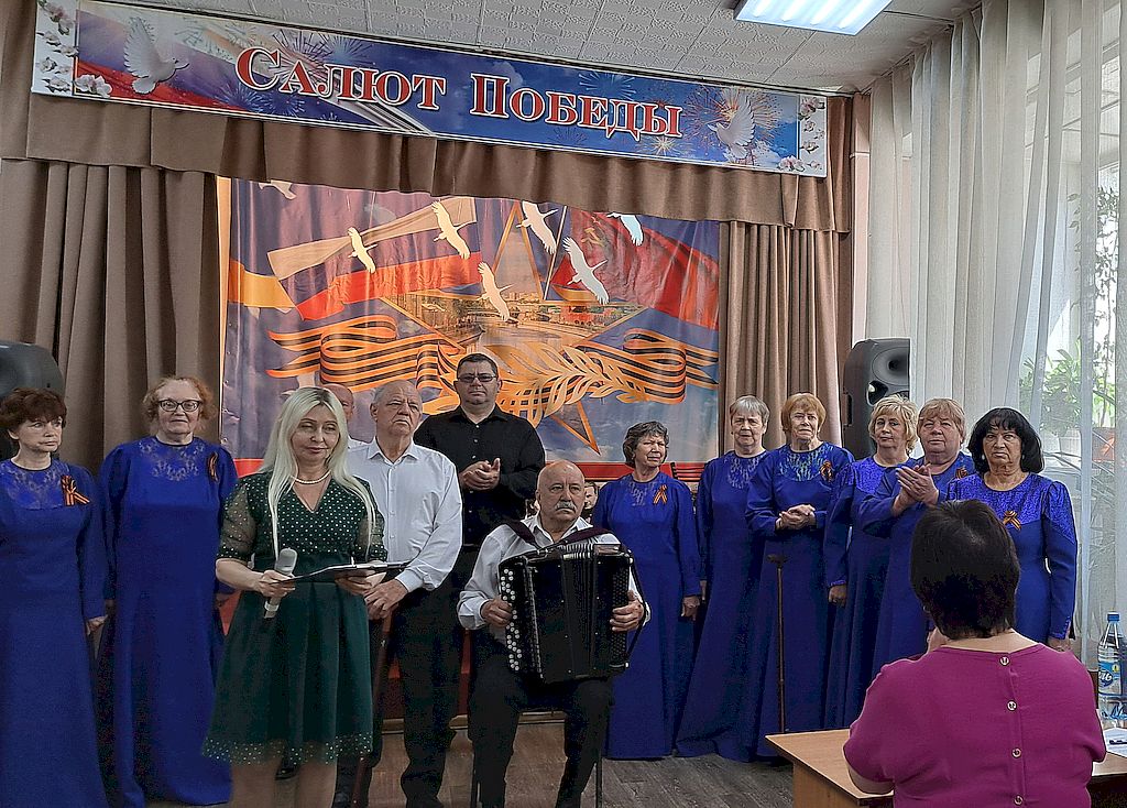 На фотографии участники Фестиваля