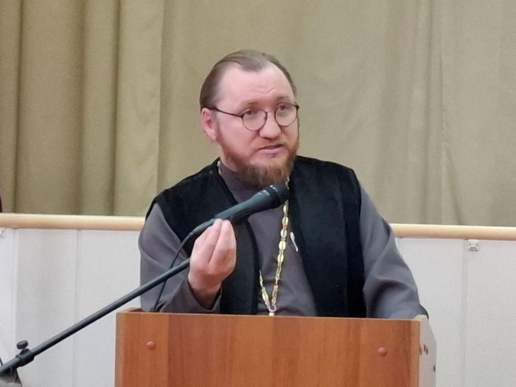 спикер круглого стола