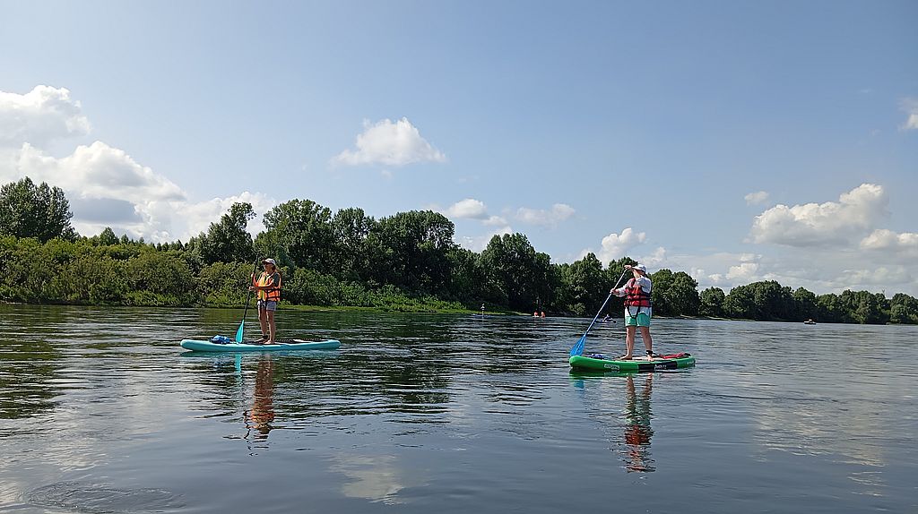участники сплава на воде