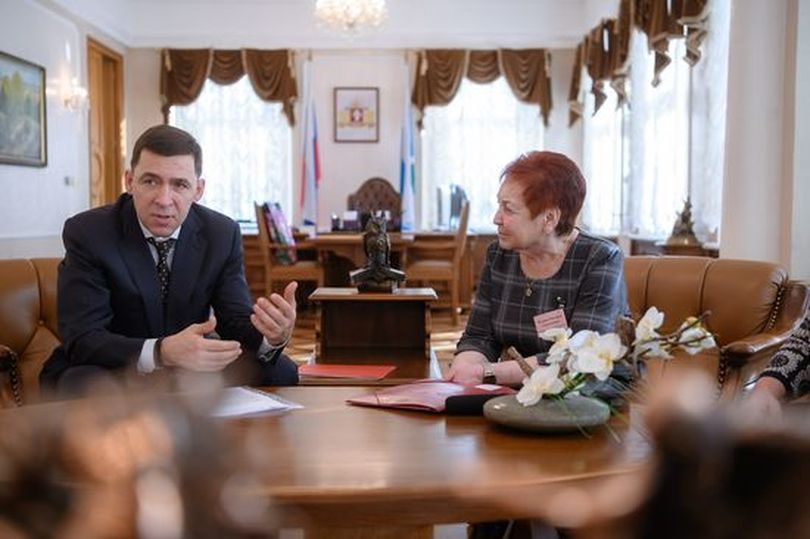 Губернатор Свердловской области Е. В. Куйвашев даёт поручения министерствам и ведомствам региона