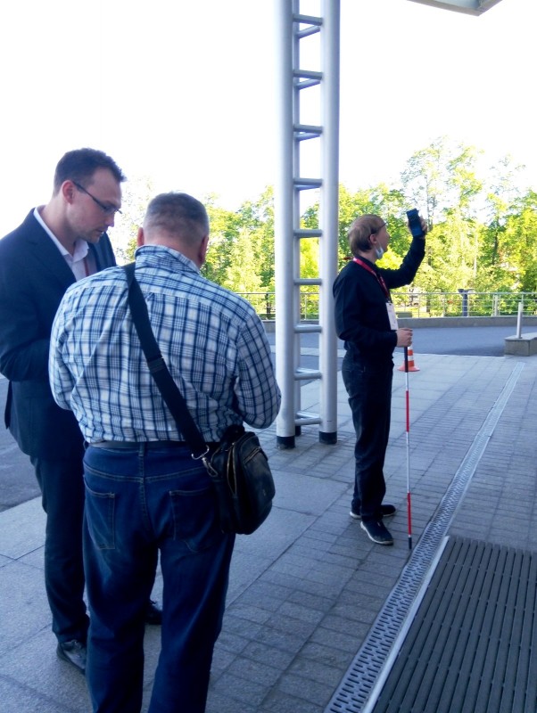 Члены Карельской РО ВОС проводят тестирование оборудования системы "Говорящий город"
