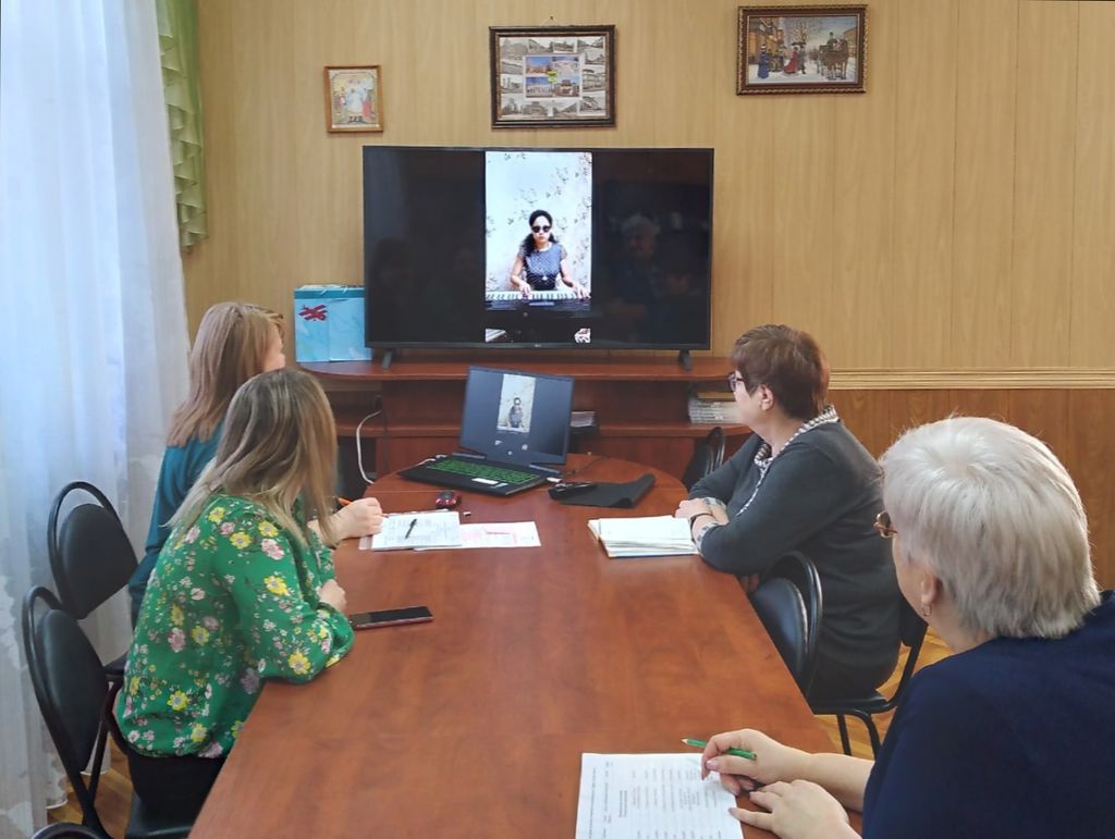 Компетентное жюри оценивает онлайн-выступления артистов Оренбургской РО ВОС