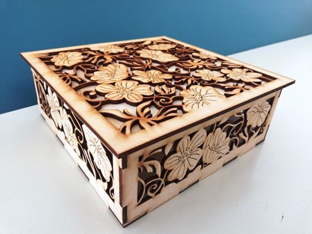 Шкатулка квадратная №1