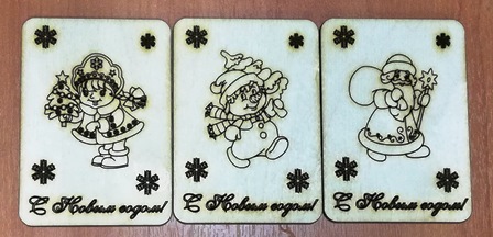 Магниты (Снегурочка, Снеговик и Дед Мороз)