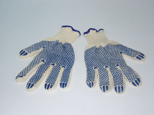 Перчатки трикотажные из хлобчатобумажной пряжи