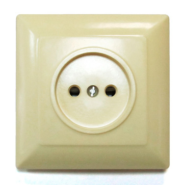 Электророзетка скрытой установки одноместная