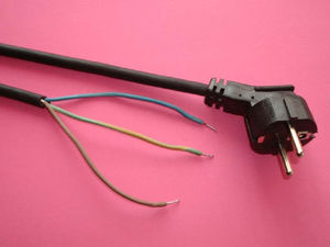 Шнур армированный неразборный двухполюсными вилками 