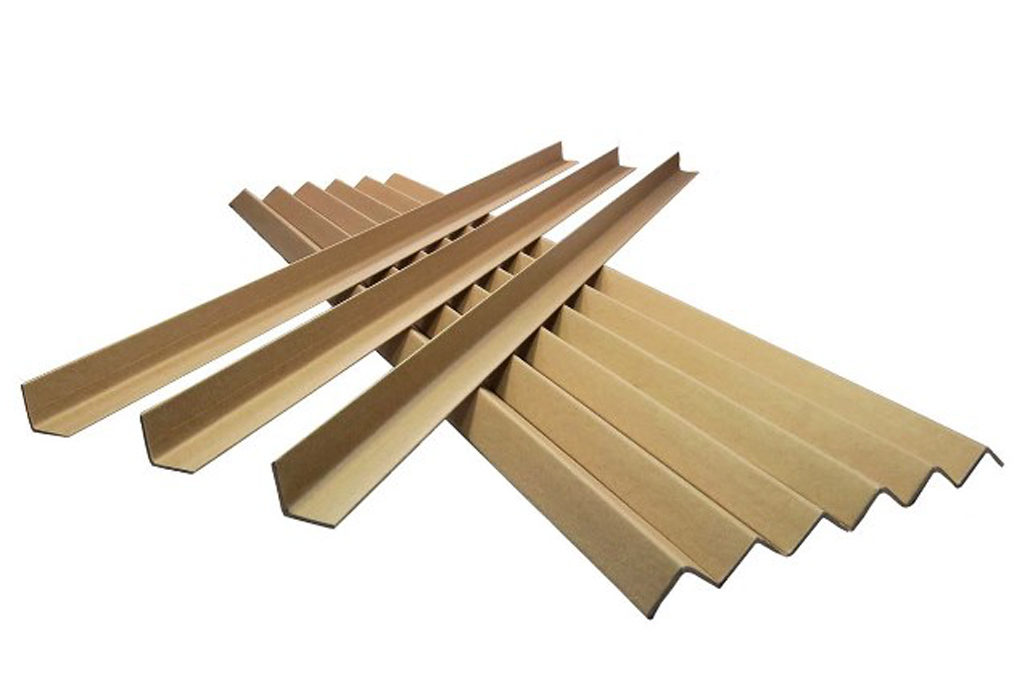 Защитный уголок из прессованного картона