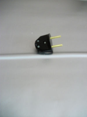 Вилка штепсельная