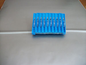 Прищепка бельевая (голубая)