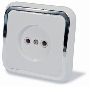 Розетка скрытой установки одноместная, серия Москвичка, цвет белый с рамкой под серебро