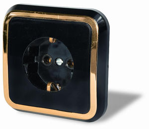 Розетка скрытой установки одноместная,с заземлением, серия Москвичка, цвет черный с рамкой под золото