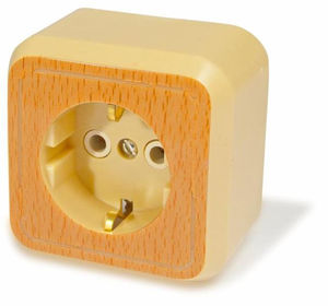 Розетка открытой установки одноместная, с заземлением, серия Россиянка, цвет под бук