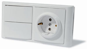 Блок ЭУУ выключатель двухклавишный + розетка с заземлением и защитными шторками, серия Модерн, цвет белый
