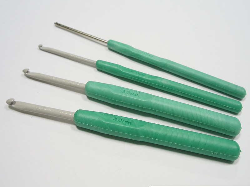 Крючок вязальный с маркированной ручкой