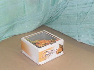 Коробка тортовая с окошком