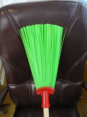 Метла синт. антикризисная веерная (без черенка)                                  