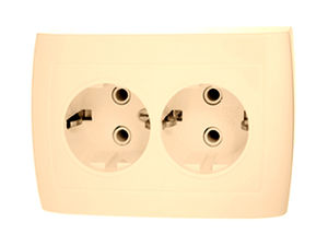 Розетка скрытой установки с заземляющим контактом двухместная РС16-762 