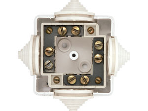 Коробка ответвитвительная открытой установки IP44 КОА-001 с контактной группой 78х78х42