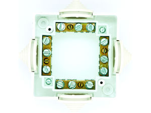 Коробка ответвительная открытой установки IP44 КОА-002 с контактной группой 60х60х42