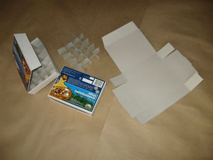 Коробка картонная с решеткой для перепелинных яиц.