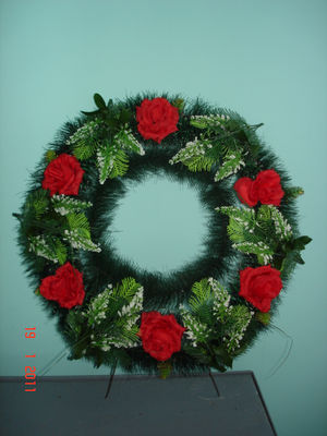 Венок ритуальный (в ассортименте)