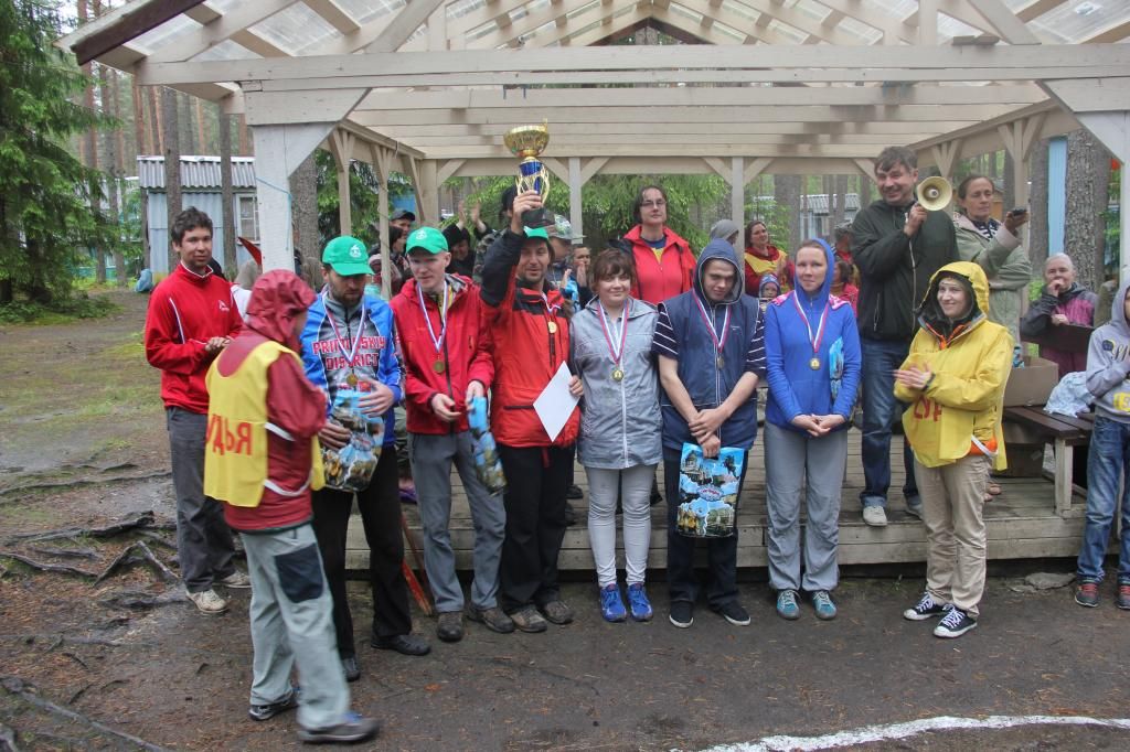 В Ленинградской области прошел чемпионат по туристическому многоборью среди лиц с нарушением зрения