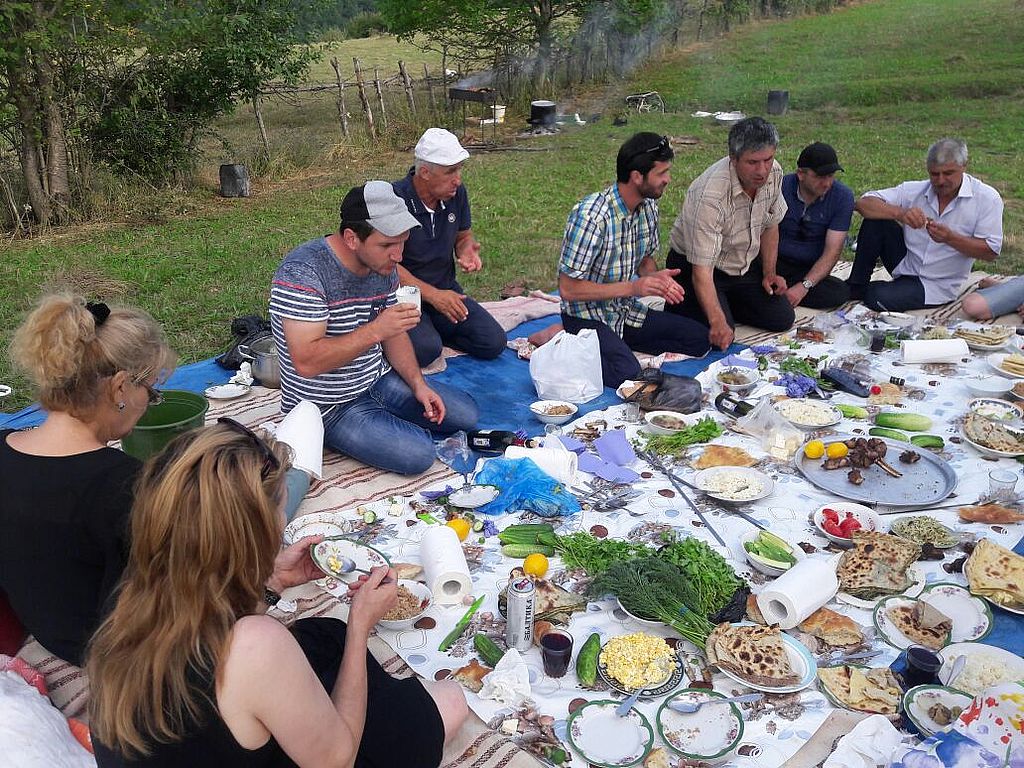 Активисты Дагестанской региональной организации ВОС приняли участие в экскурсионной поездке в южную часть Республики Дагестан