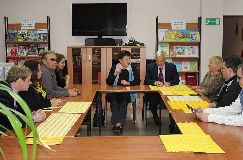 Представители Татарской региональной организации ВОС обсудили доступность городской инфраструктуры для незрячих на круглом столе