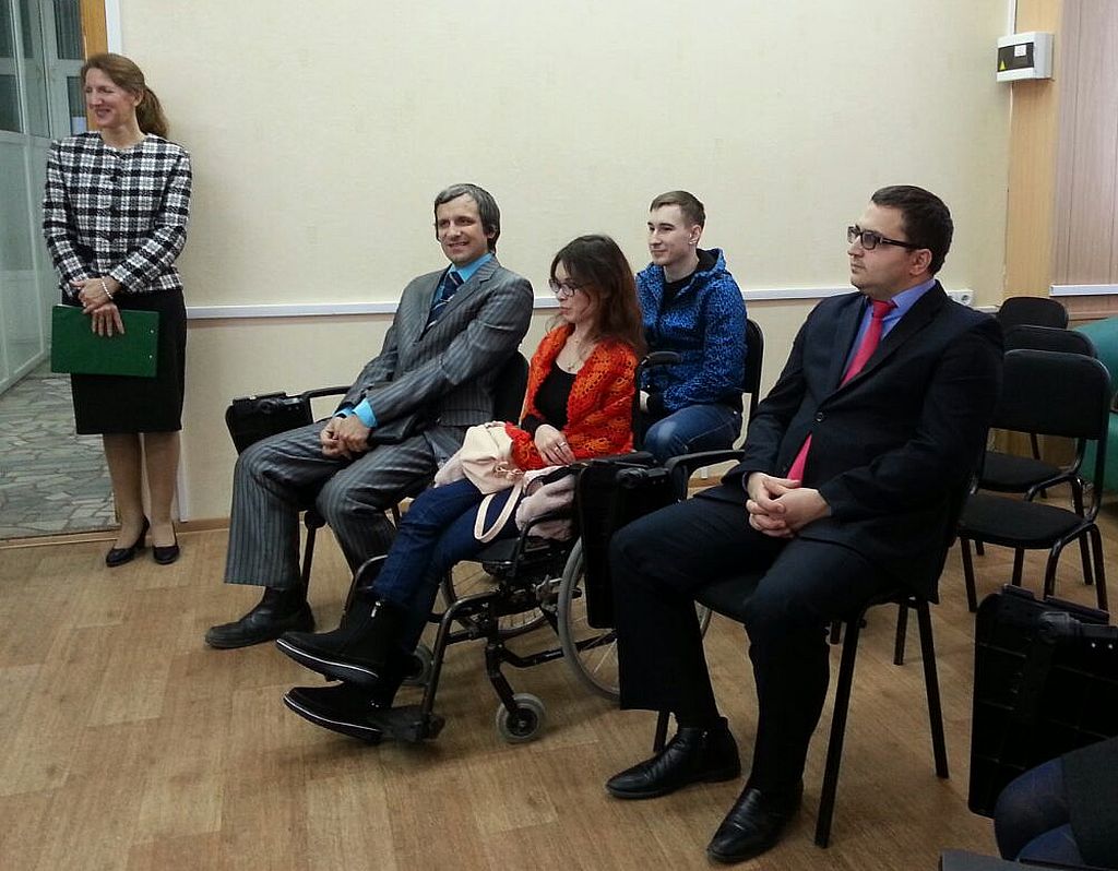 Представители Омской РО ВОС рассказали о жизни инвалидов по зрению на дискуссионной площадке «Образ инвалида в современном мире»