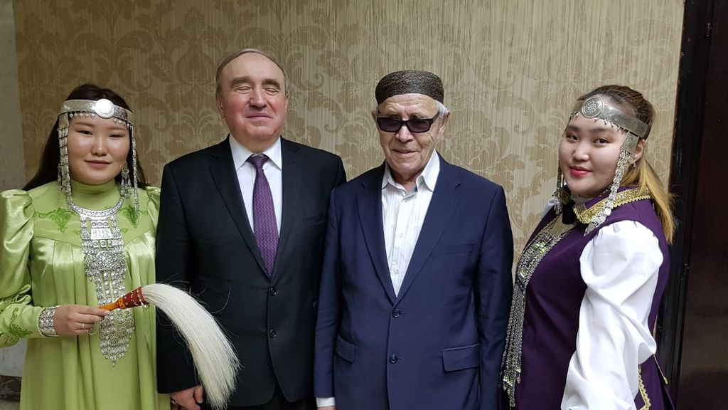 Вице-президент ВОС В. В. Сипкин на встрече с художественными коллективами