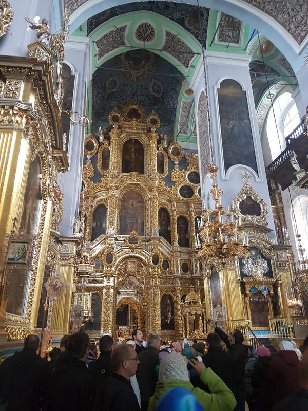 Золотой алтарь храма
