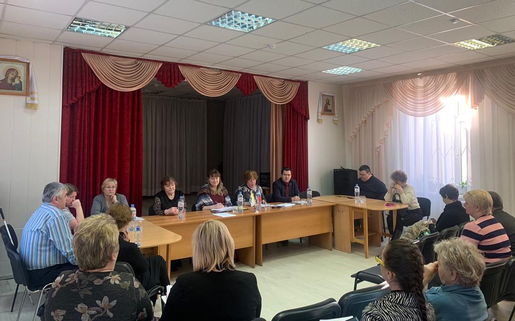 Президиум семинара во главе с председателем Красноярской РО ВОС