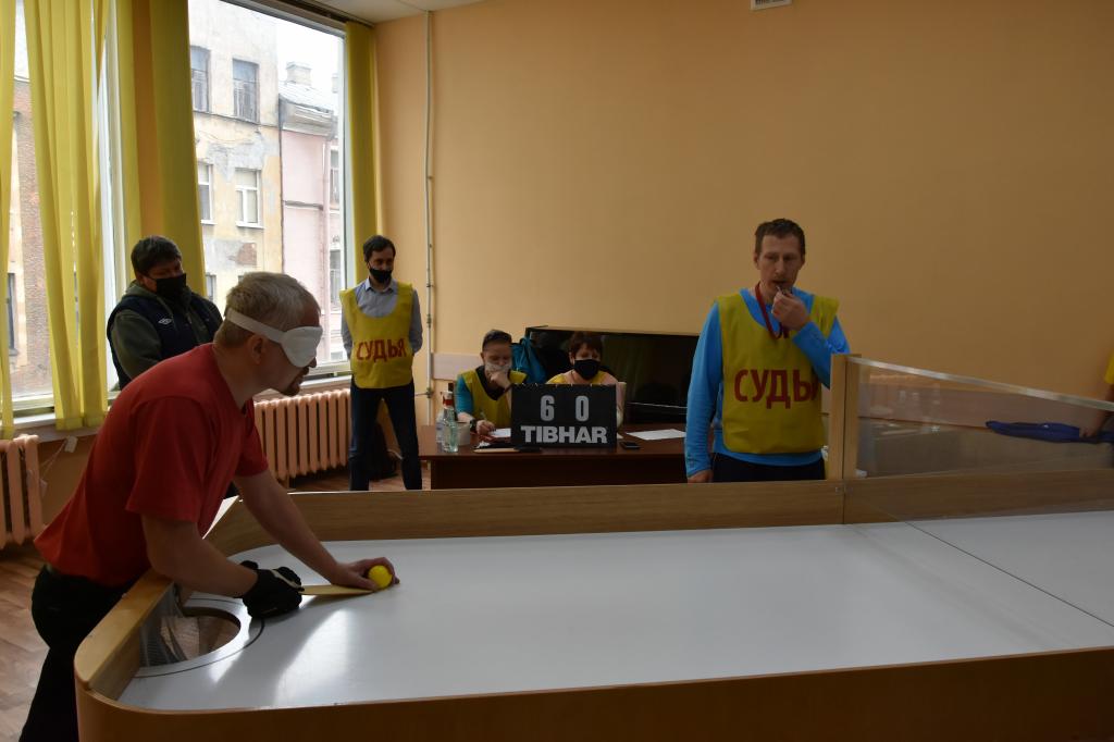 Судейская бригада осуществляет руководство чемпионата