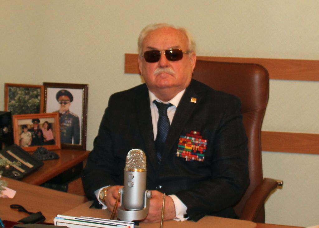 Президент ВОС А. Я. Неумывакин поздравляет членов ВОС с Новым годом по окончании заседания ЦП ВОС