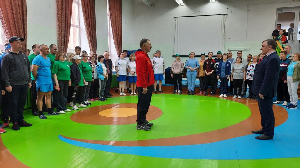 Церемония торжественного открытия летних игр в спортивном зале комплекса Якшур
