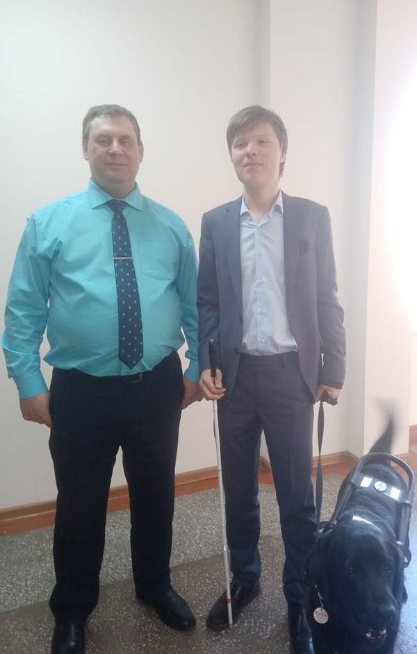 Фото активистов Хакасской РО ВОС по окончании работы круглого стола