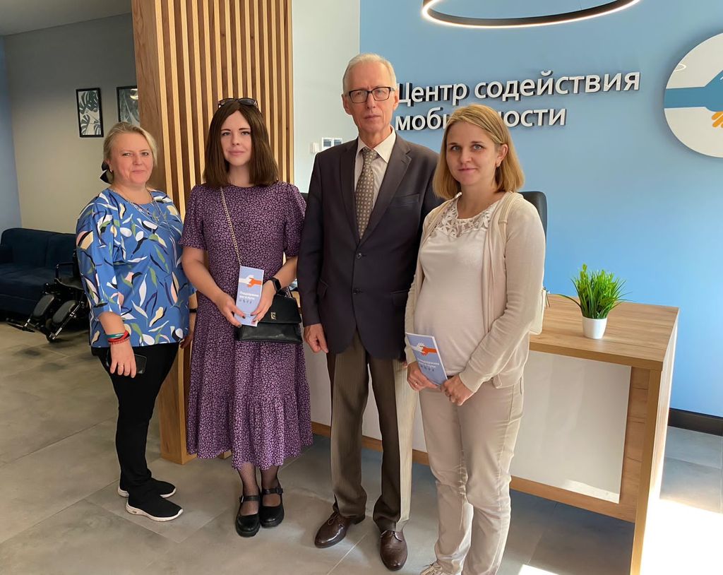 Вице-президент ВОС А. И. Коняев принял участие в открытии зала ожидания Центра содействия мобильности ОАО «РЖД» на Павелецком вокзале города Москвы