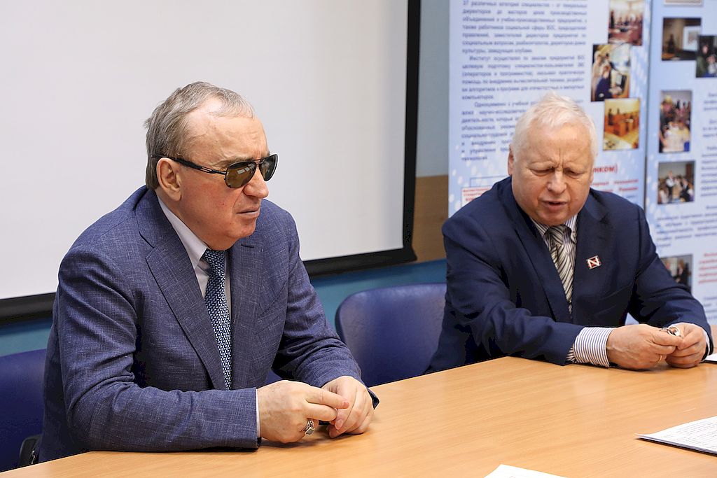 Президент ВОС В. В. Сипкин выступил на семинарских занятиях с общественными корреспондентами ВОС в Институте ВОС «Реакомп»