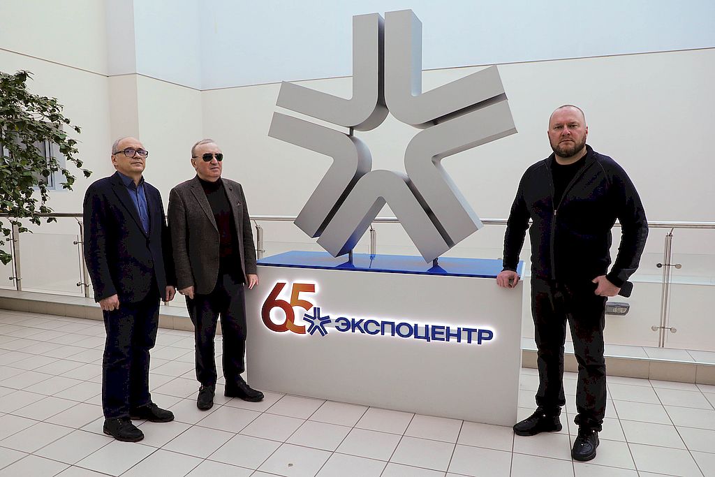 Президент ВОС В. В. Сипкин и вице-президент ВОС Д. В. Котенев 