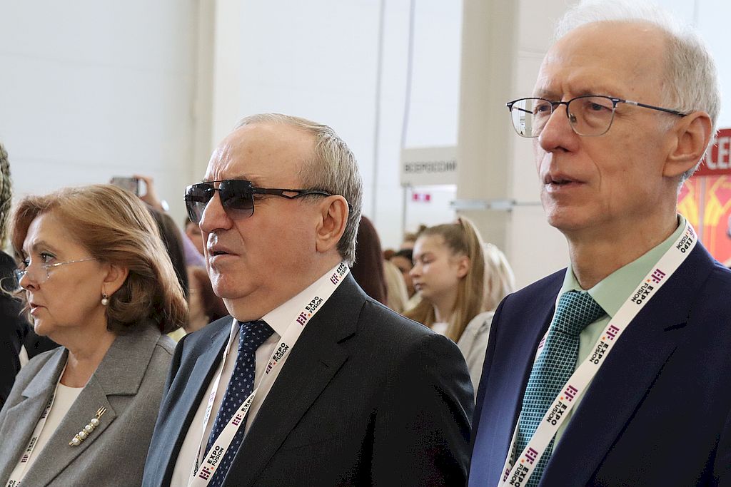 Владимир Сипкин, Александр Коняев и Мария Вострикова